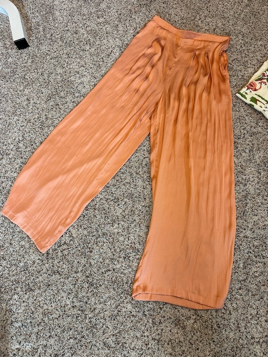 Women's Wide Leg Satin Pants - Peach Sincerely Jules Sz: L  Palazzo  pants. - Picture 6 of 7